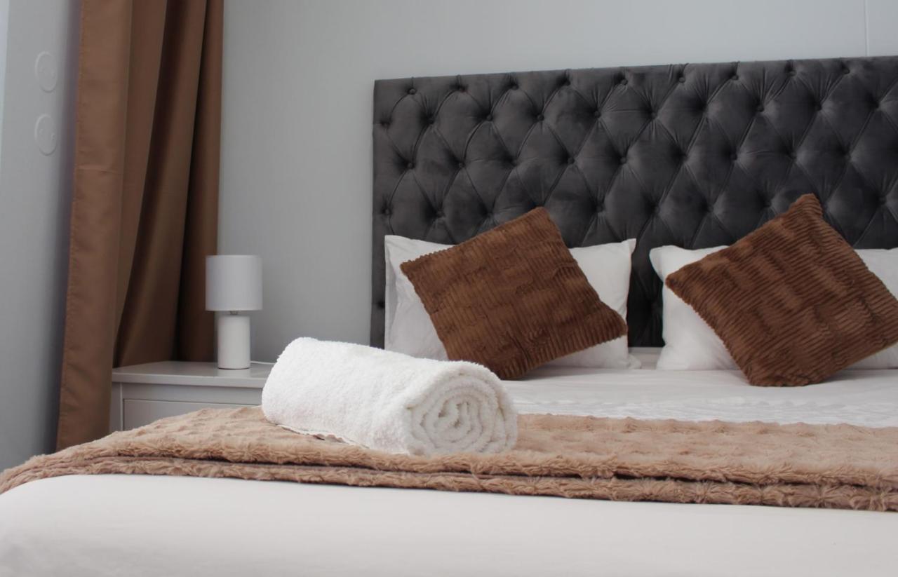 Abigail'S Studio Apartment @ Trift Tower ويندهوك المظهر الخارجي الصورة